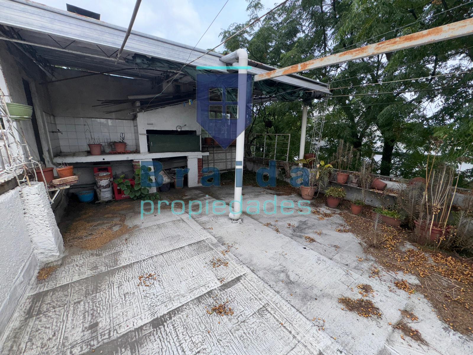 SE VENDE HERMOSA CASA EN MONTEVIDEO