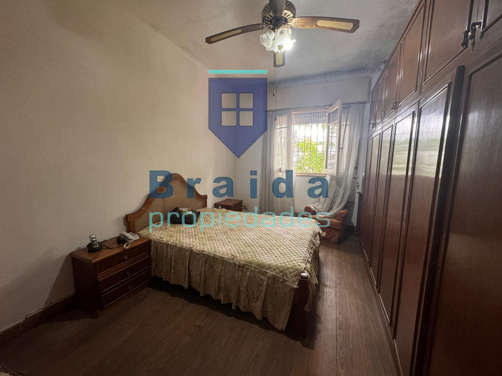 SE VENDE HERMOSA CASA EN MONTEVIDEO