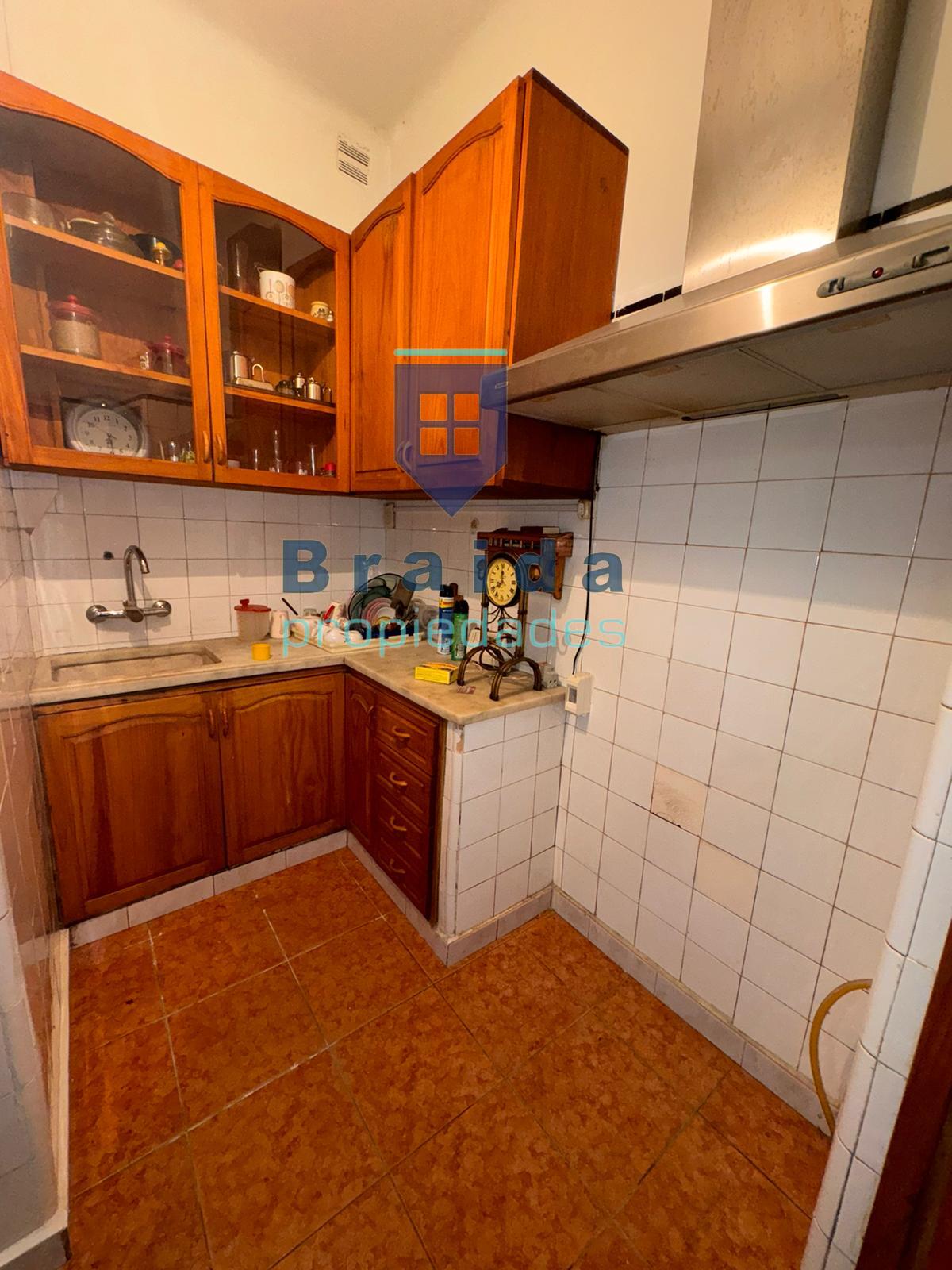 SE VENDE HERMOSA CASA EN MONTEVIDEO