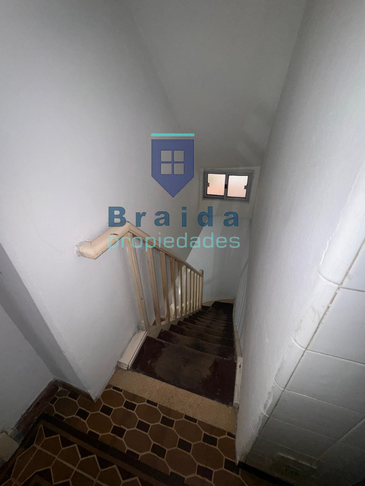 SE VENDE HERMOSA CASA EN MONTEVIDEO