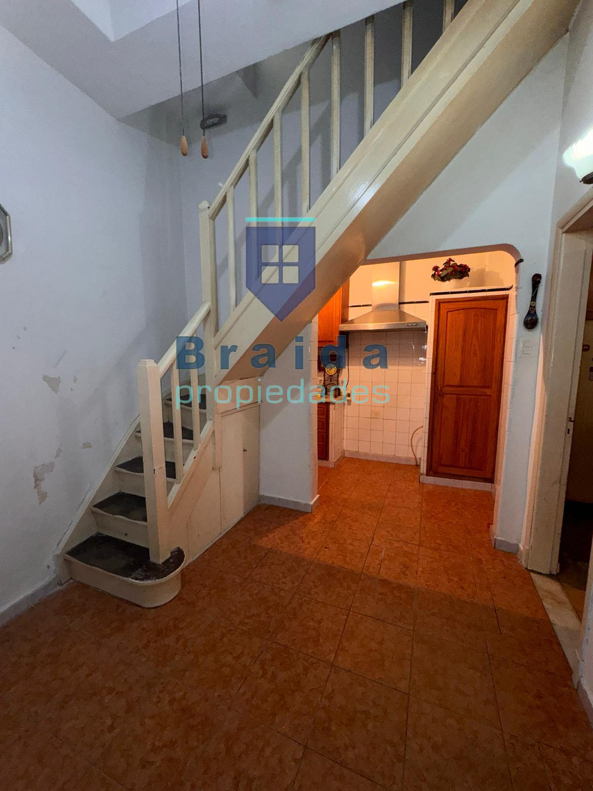SE VENDE HERMOSA CASA EN MONTEVIDEO