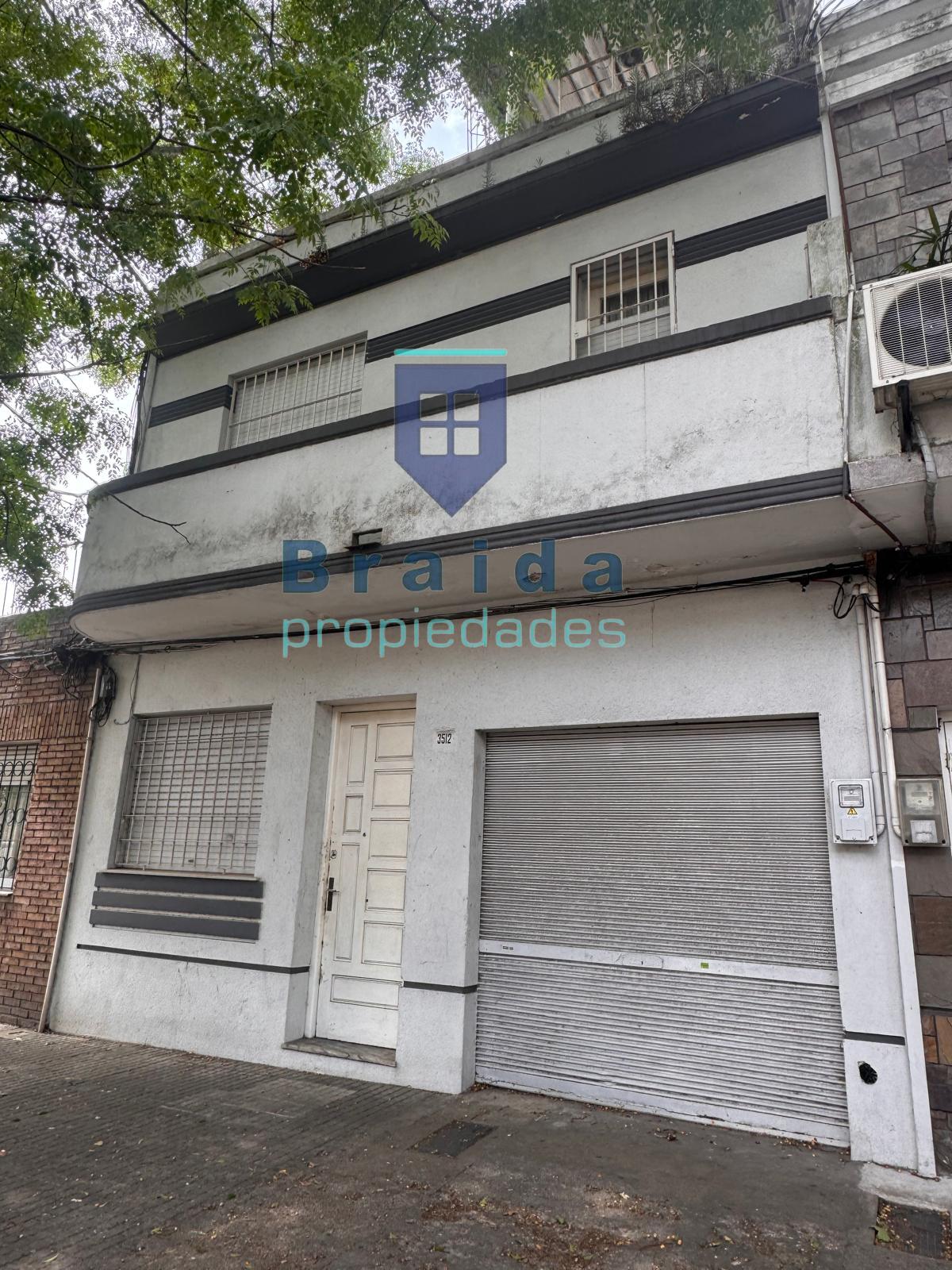 SE VENDE HERMOSA CASA EN MONTEVIDEO