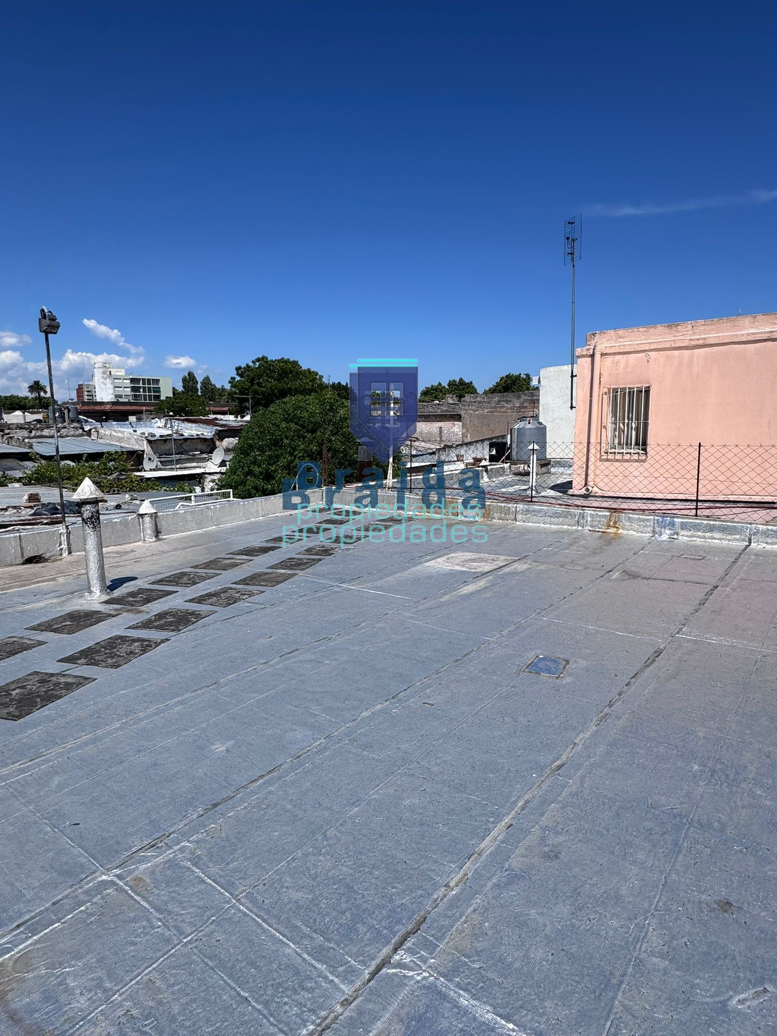 Gran casa en La Unión, Montevideo