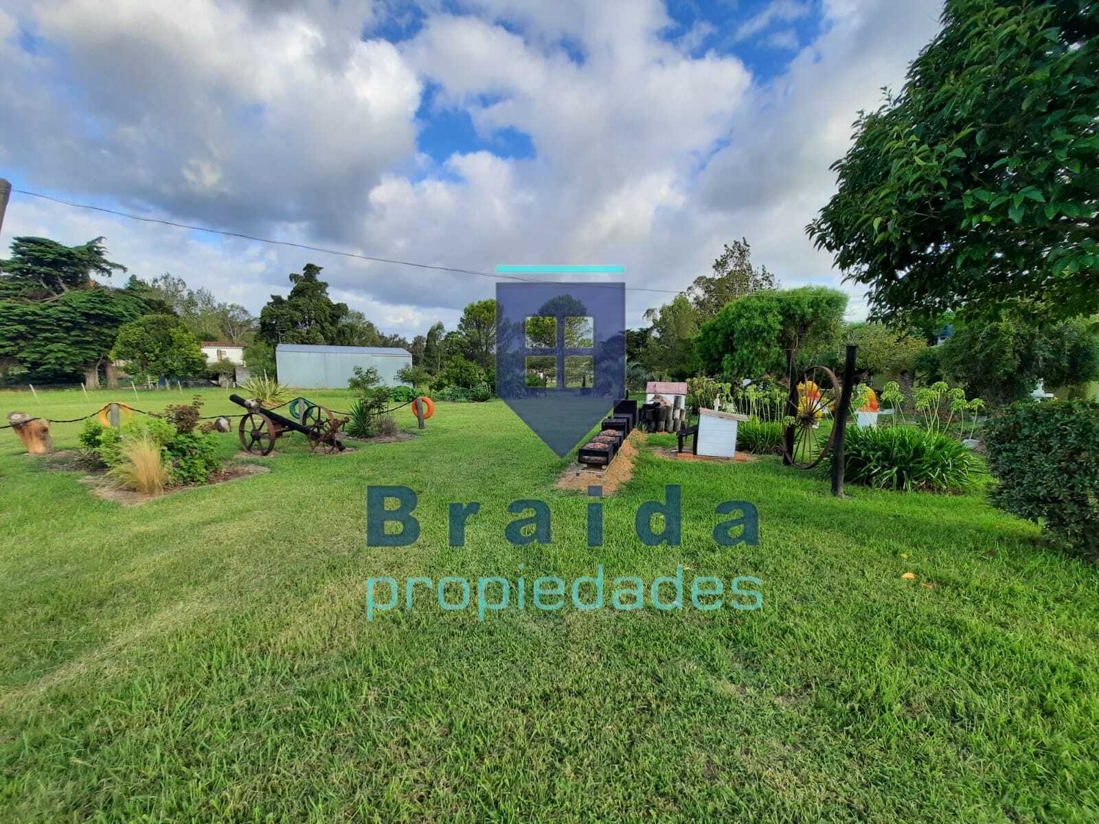 Hermosa vivienda con parque y 1 hectárea 