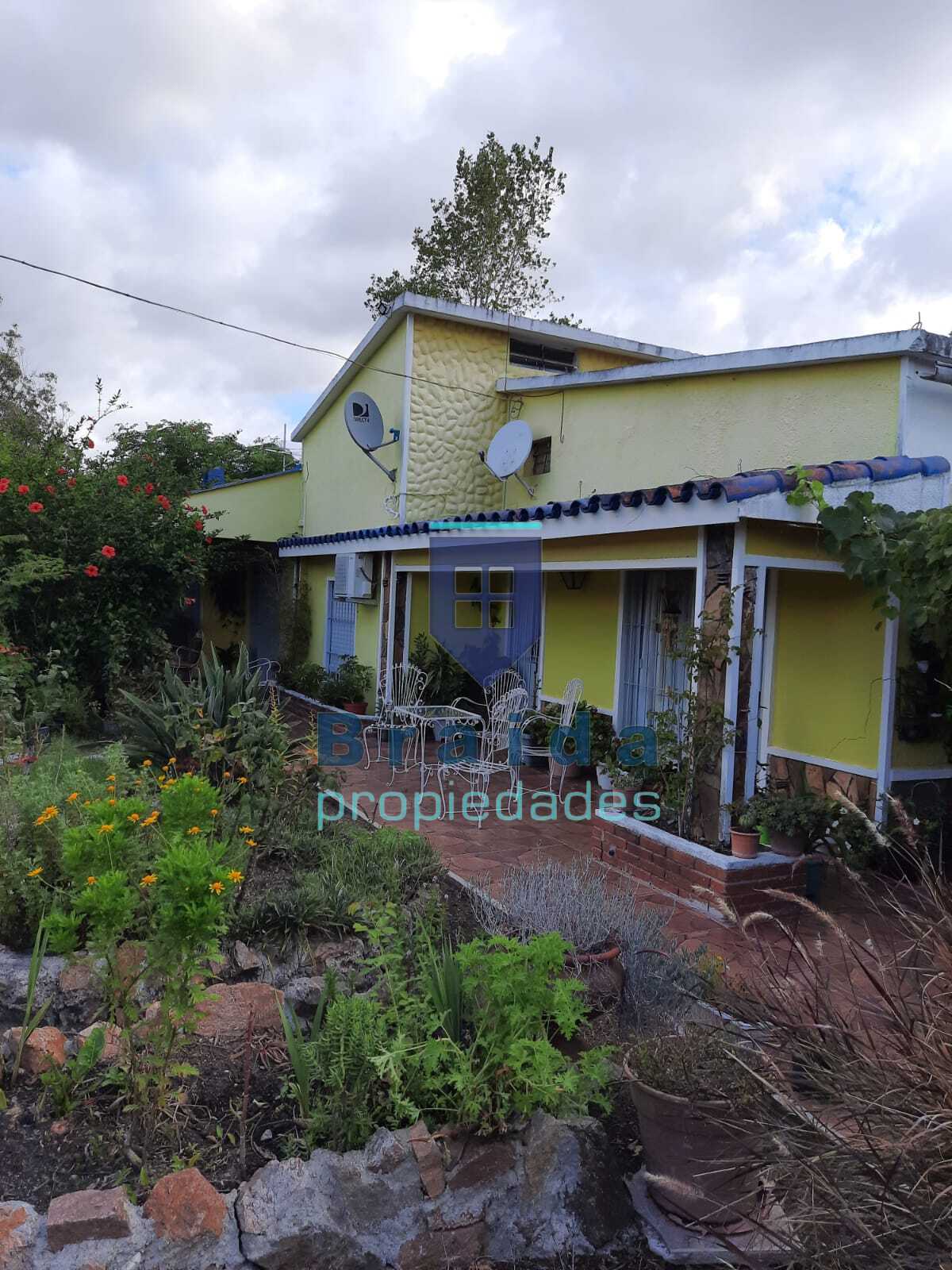 Hermosa vivienda con parque y 1 hectárea 