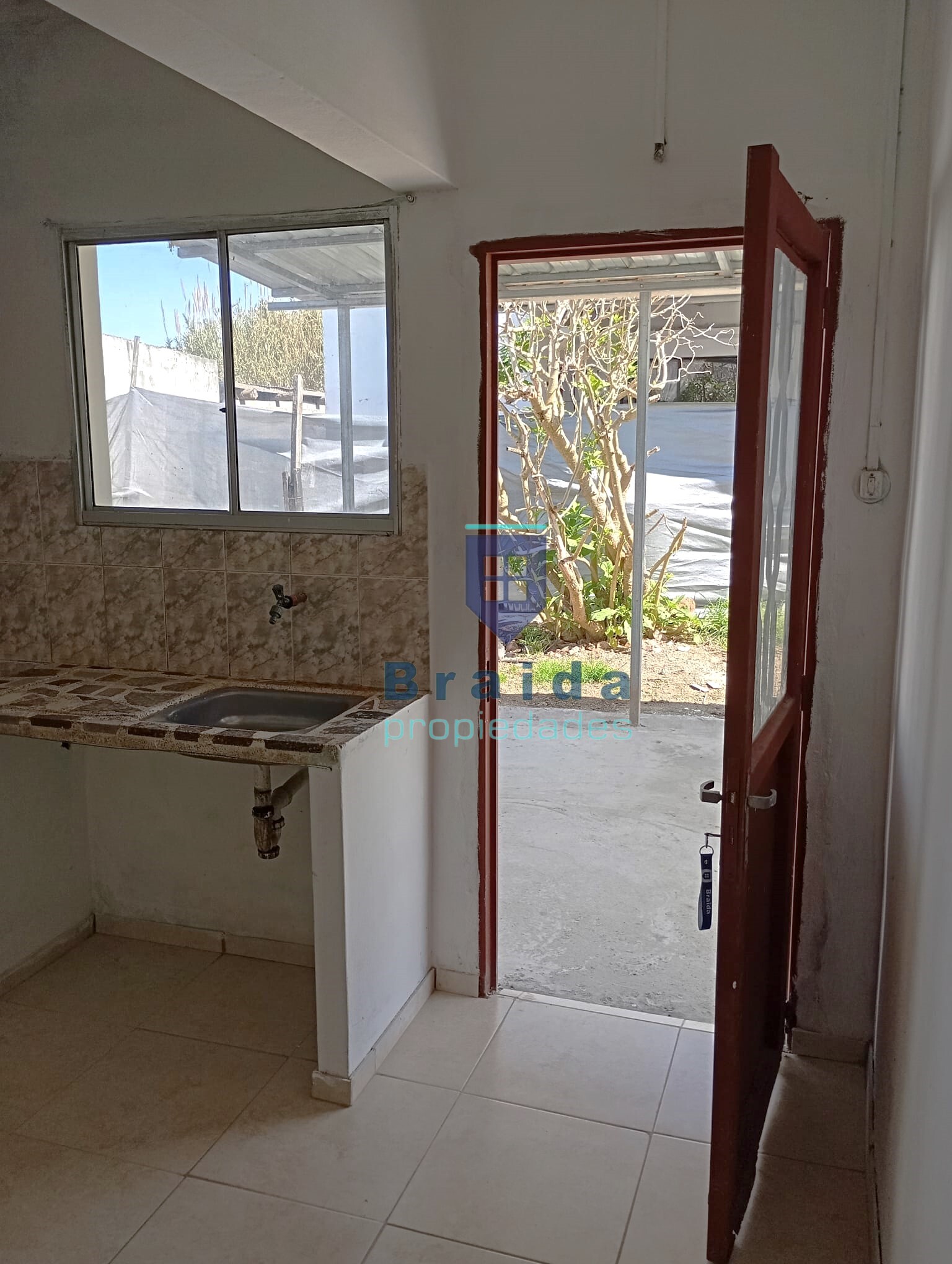 Vivienda de dos dormitorios en San Jacinto