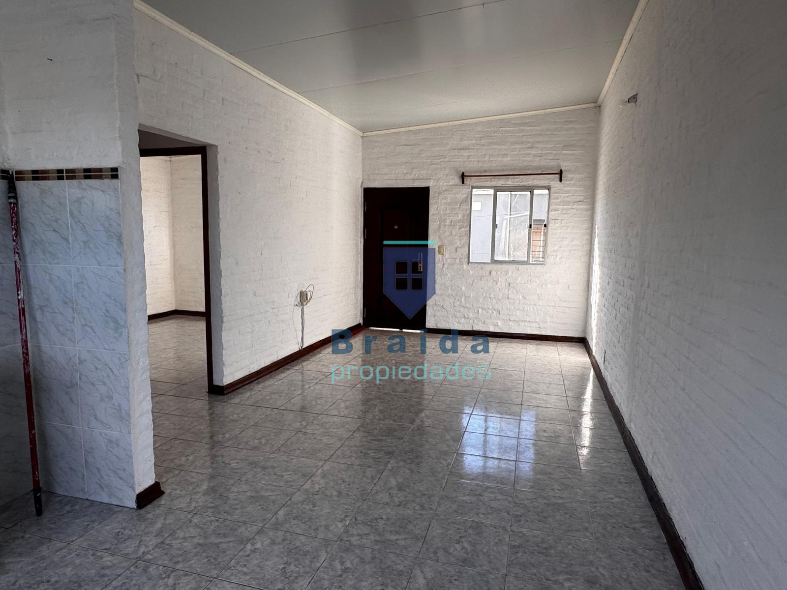 Vivienda de dos dormitorios en San Jacinto 