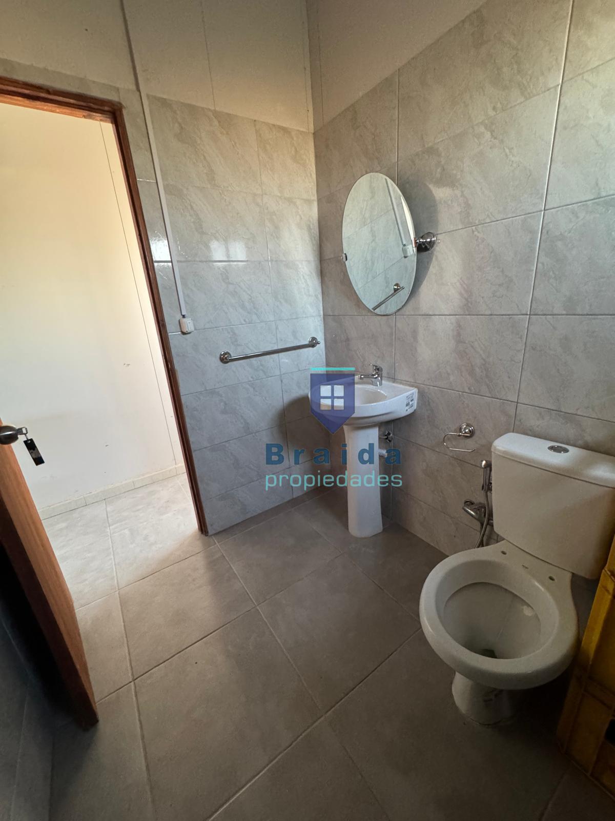 Hermoso local comercial en zona en crecimiento de San Jacinto 