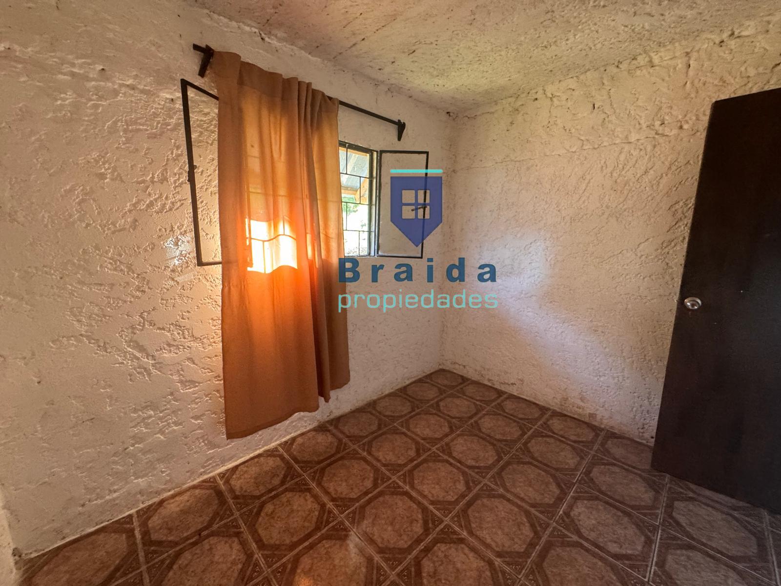 Venta de propiedad con dos viviendas en San Jacinto