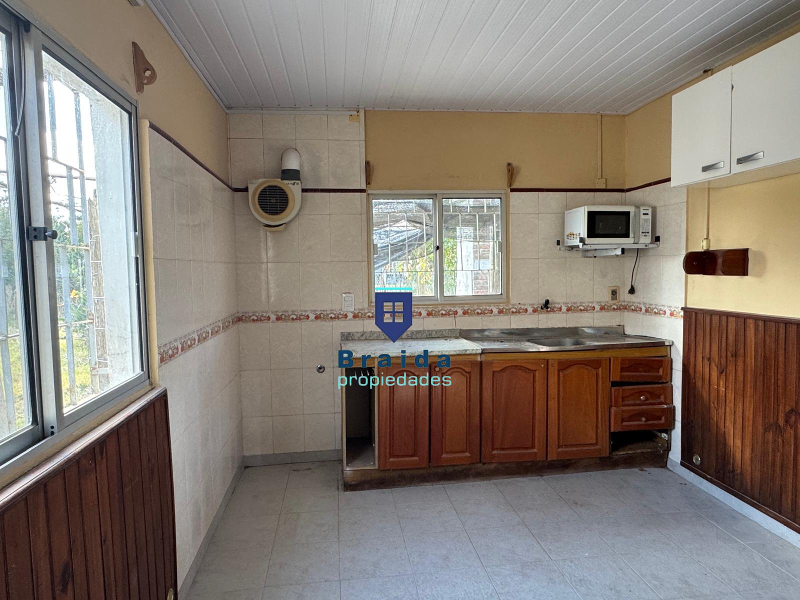 Vivienda de dos dormitorios al fondo