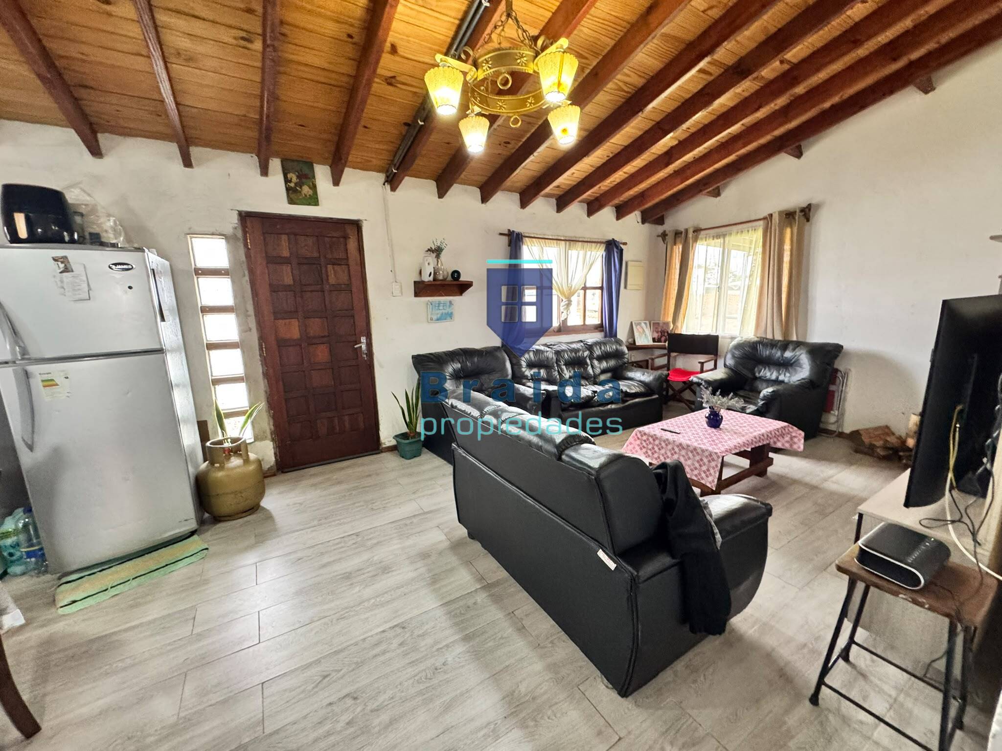 Hermosa vivienda en zona surgente de San Jacinto