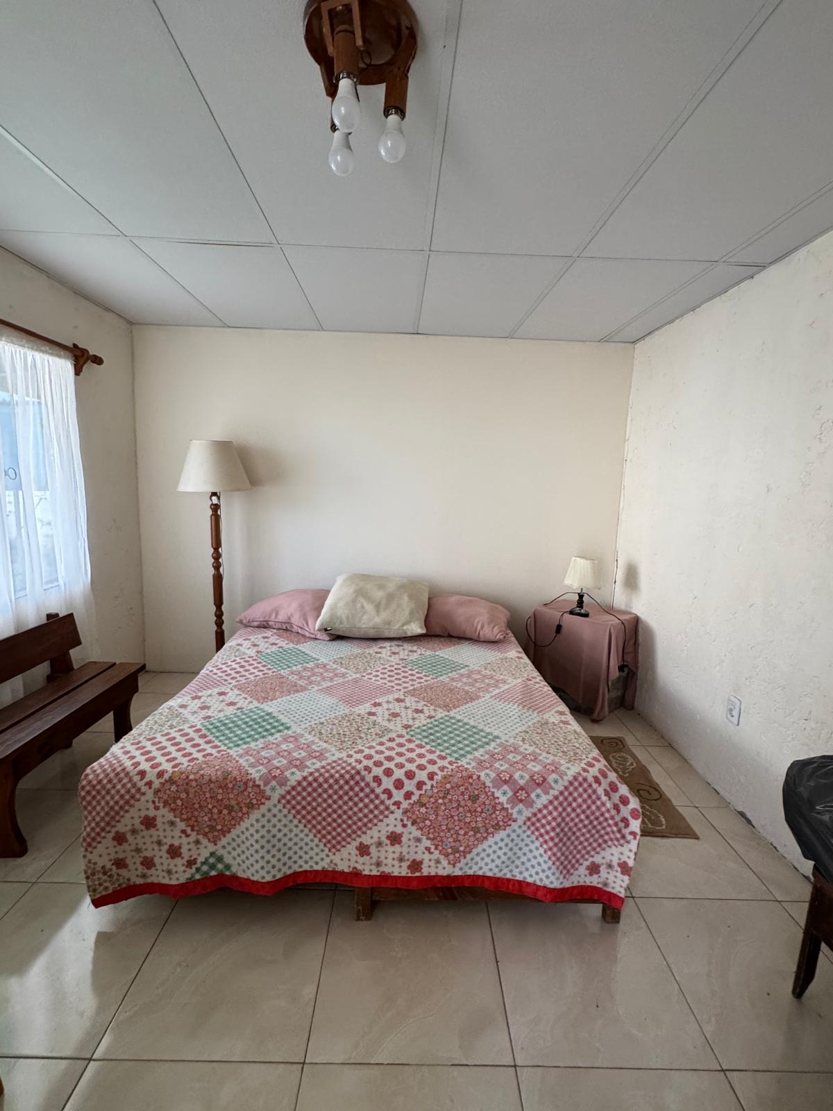 Hermosa vivienda céntrica con apartamento al fondo